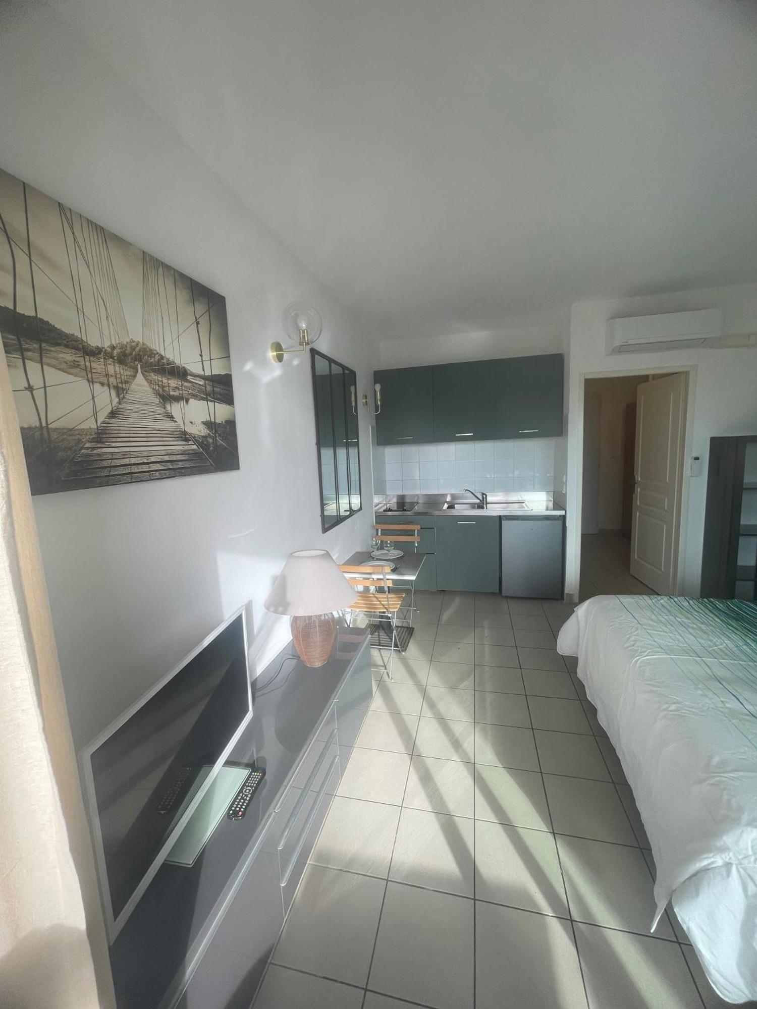 Studio 28 M2 Porticcio Centre Bagian luar foto